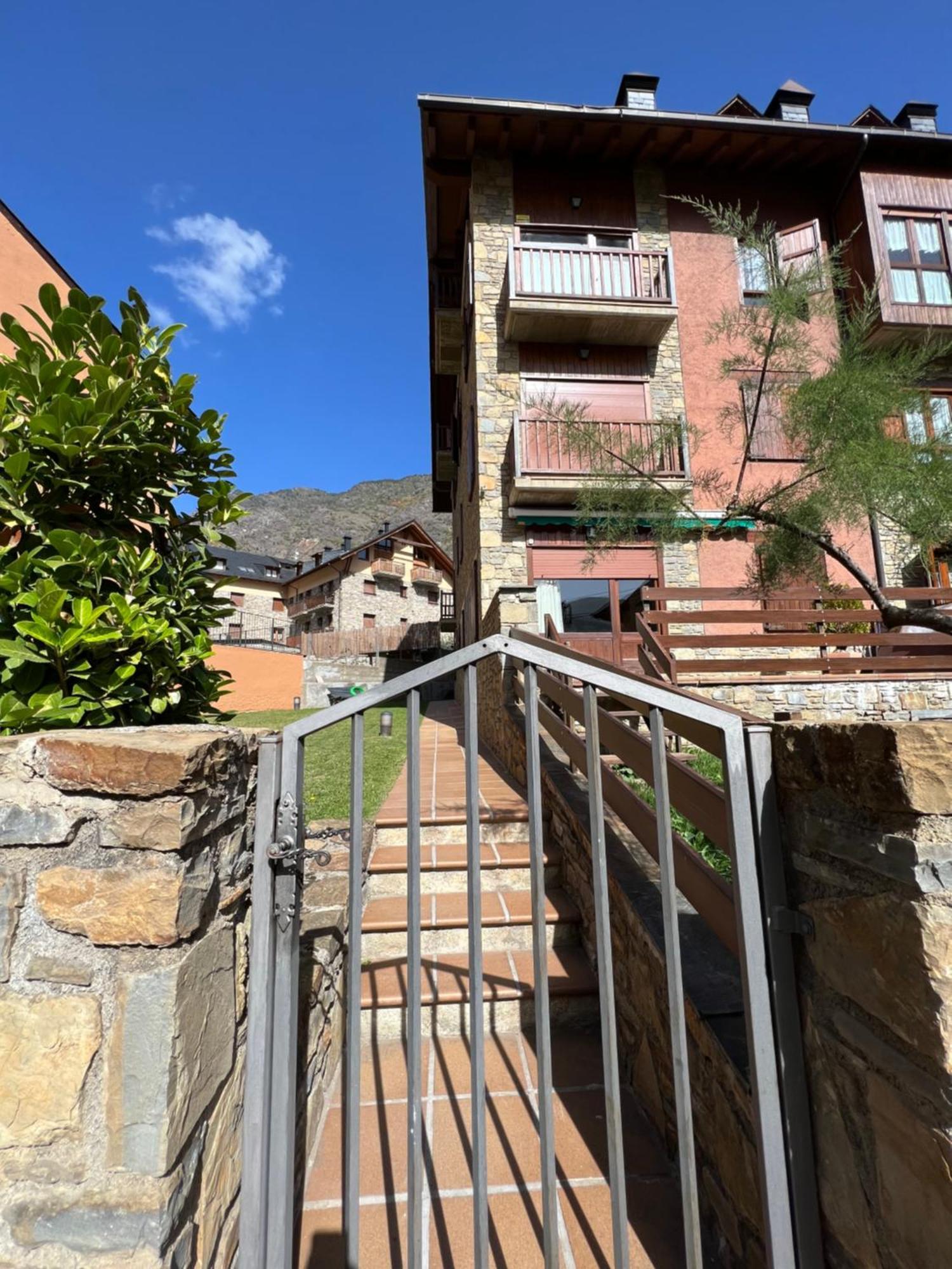 Apartamento Deluxe Espot Exterior foto